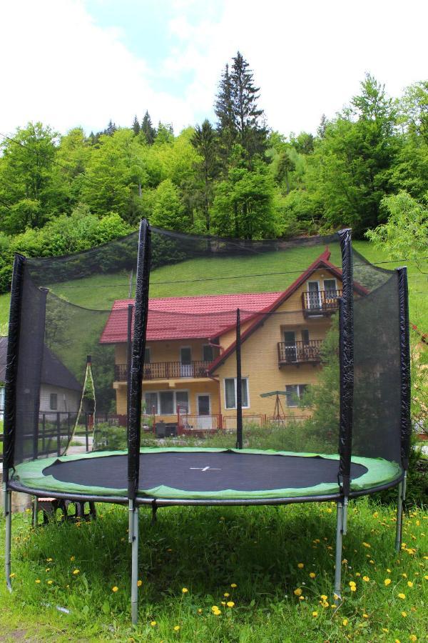 Hotel Casuta De Langa Padure Moeciu De Sus Esterno foto