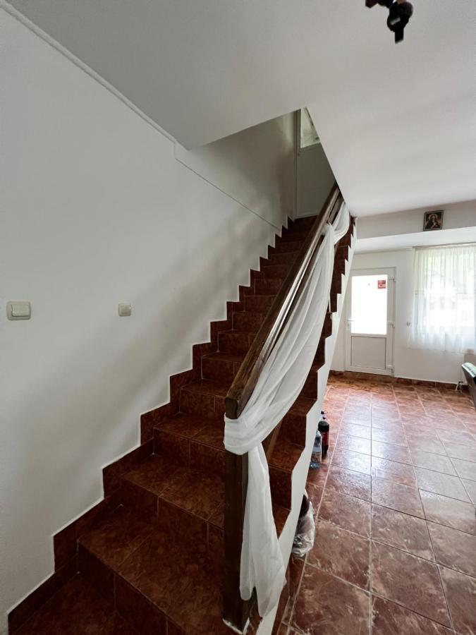 Hotel Casuta De Langa Padure Moeciu De Sus Esterno foto